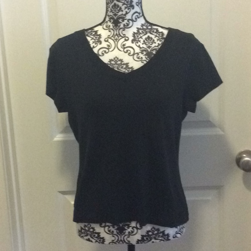 Ladies short sleeve V-neck t-shirt